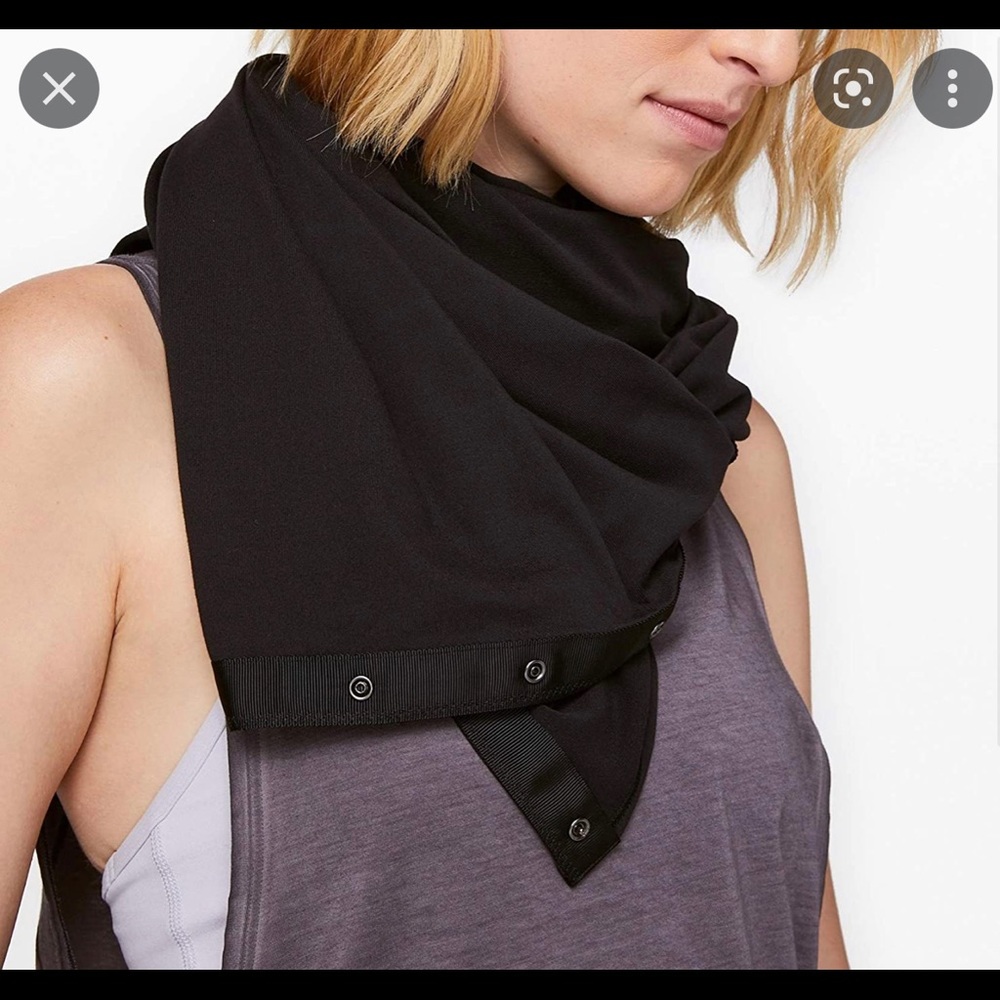 Lululemon Vinyasa Scarf